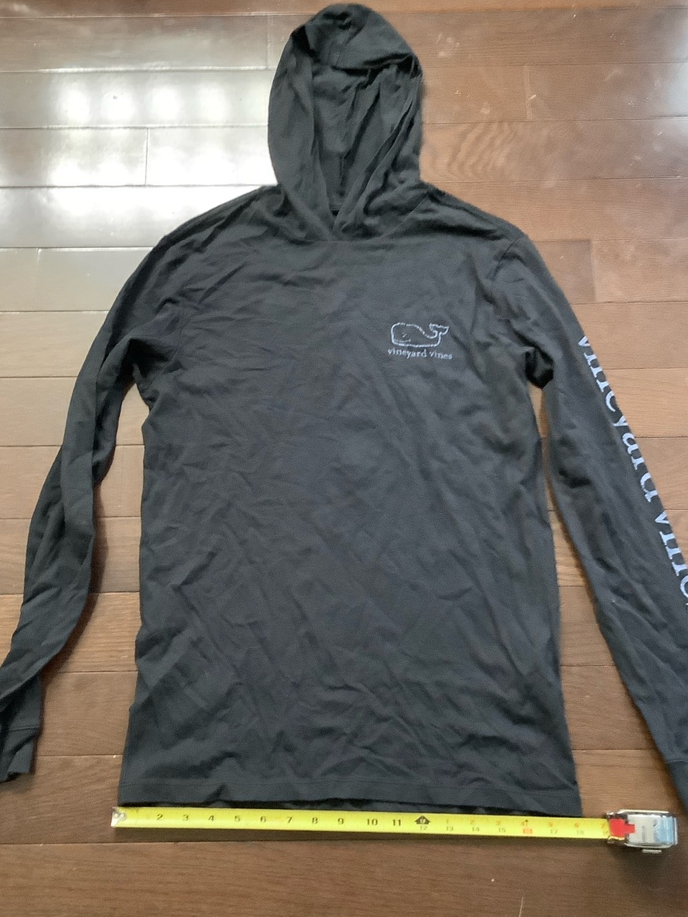 Vineyard Vines Men's Black Long-Sleeve Hoodie with Sleeve Logo